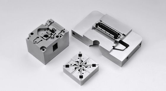 SS420 Pengisi inti presisi (inti cetakan) untuk cetakan injeksi plastik