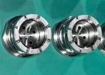 Masukkan cetakan multi-ruang.