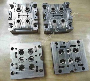 Disesuaikan GB JIS Plastik 1.2343 Mold Core Plate