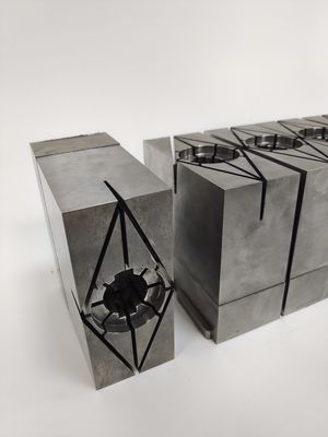 H13 (1.2344) Inti Cetakan Presisi