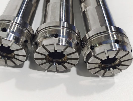 S136 Tulang dalam yang keras 48-52 Bagian cetakan presisi HRC untuk penutup pakaian