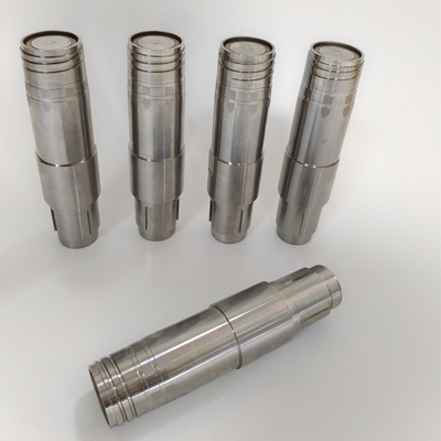 Otomatis 4 Axis CNC Turning Mould Core Insert untuk Bagian Cetakan Plastik Injeksi